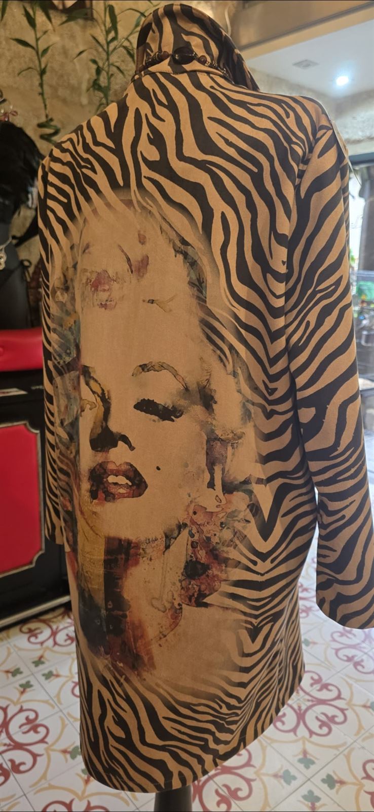 Abrigo/Chaqueta de Marilyn. - Imagen 4